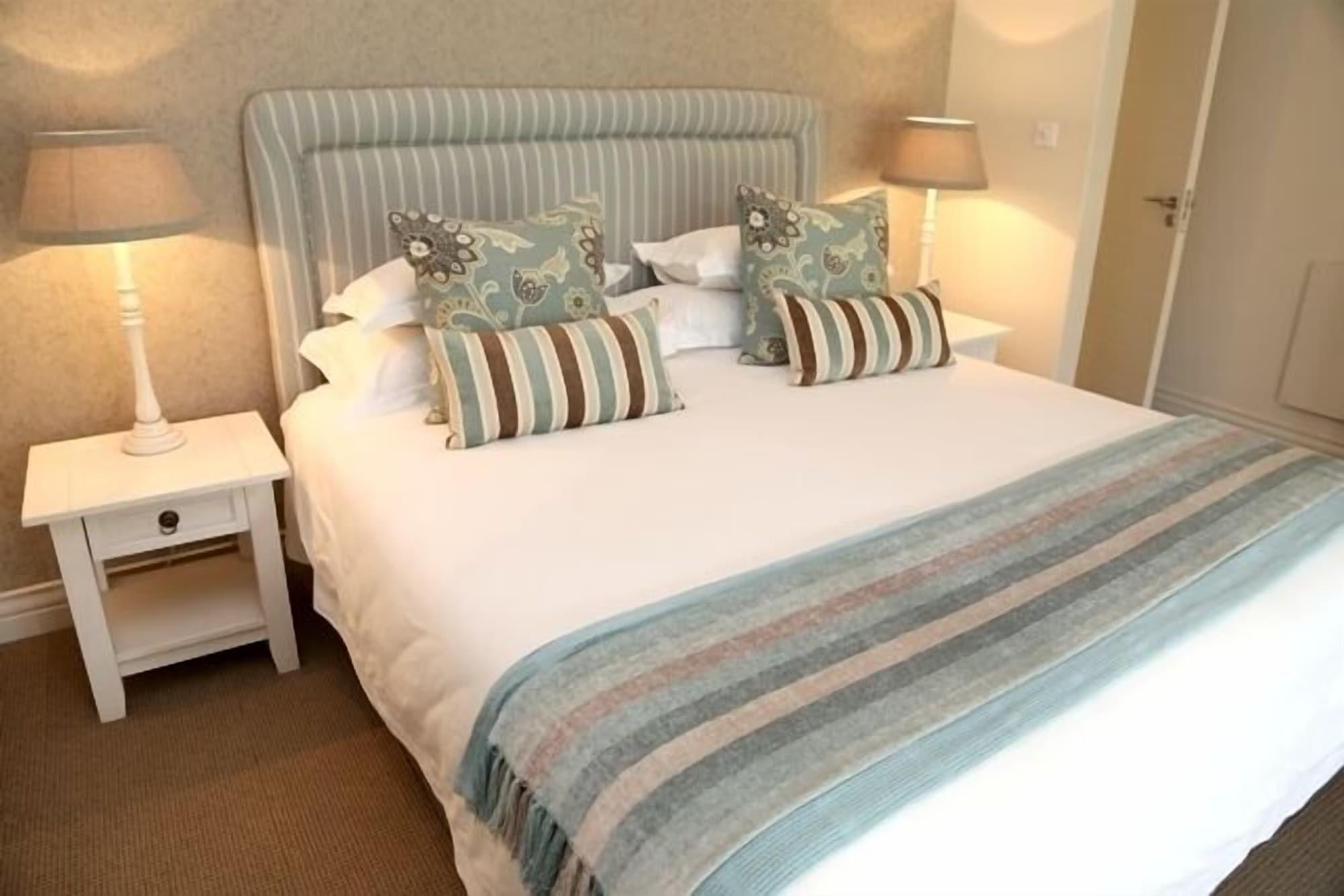 Kingsmead Guest House Хараре Екстериор снимка
