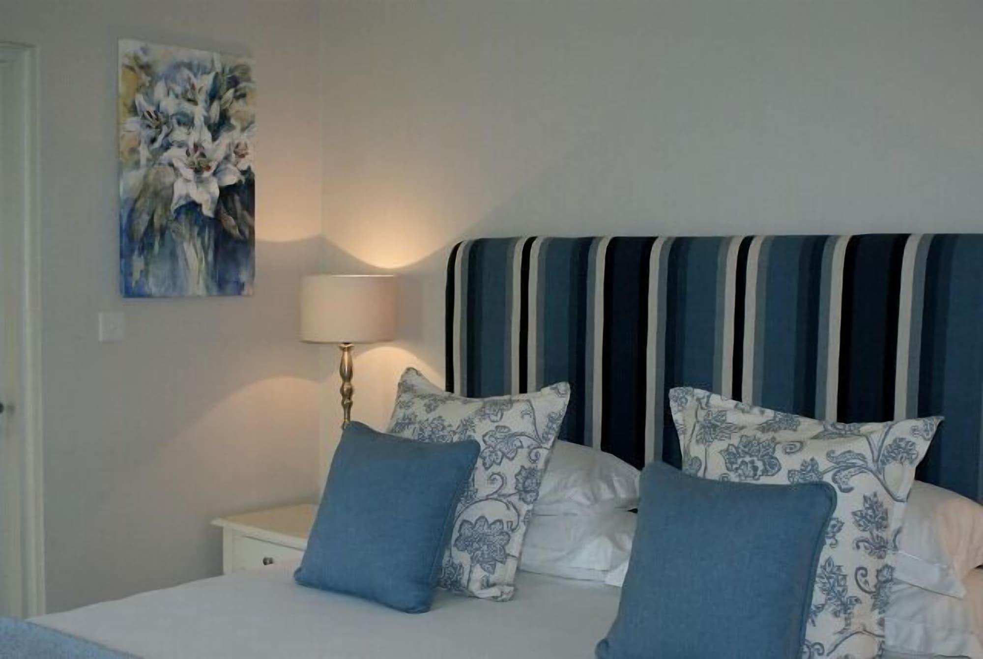 Kingsmead Guest House Хараре Екстериор снимка