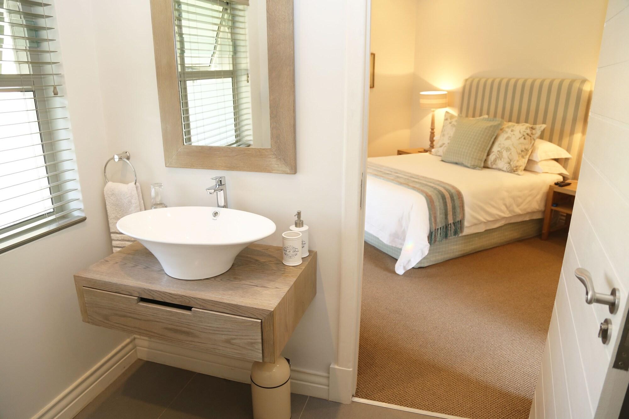 Kingsmead Guest House Хараре Екстериор снимка