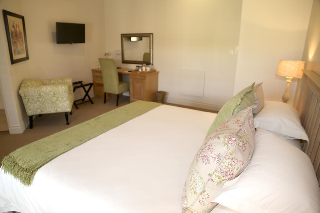 Kingsmead Guest House Хараре Стая снимка